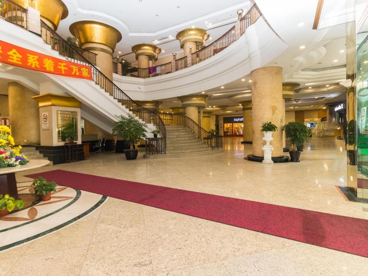 Inestin Shanghai Apt Lujiazui Luaran gambar